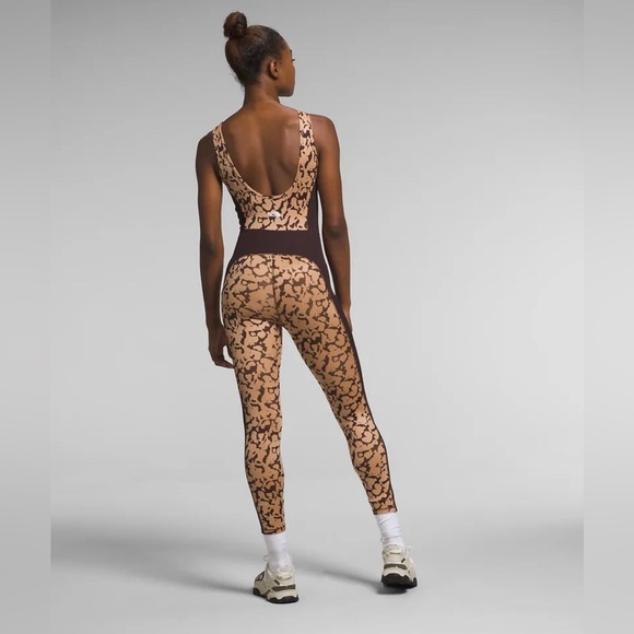 The North Face Dune Sky Jumpsuit - Picture 2 of 16